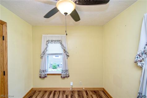 172 Davenport Avenue Akron OH 44312