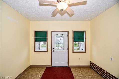 172 Davenport Avenue Akron OH 44312