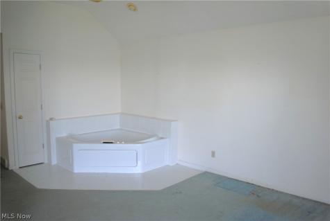 2025 E Erie Avenue Lorain OH 44052