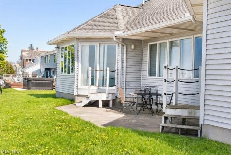 2025 E Erie Avenue Lorain OH 44052