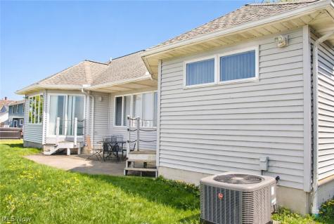 2025 E Erie Avenue Lorain OH 44052