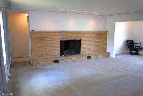 2025 E Erie Avenue Lorain OH 44052