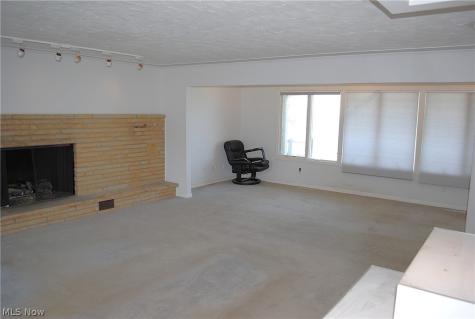 2025 E Erie Avenue Lorain OH 44052