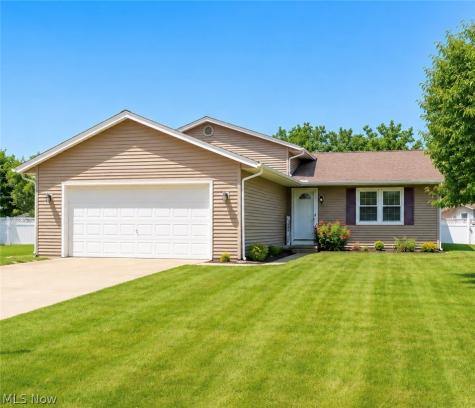 546 Fieldstone Drive Amherst OH 44001