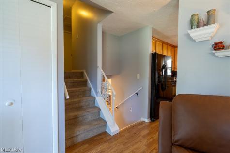 546 Fieldstone Drive Amherst OH 44001