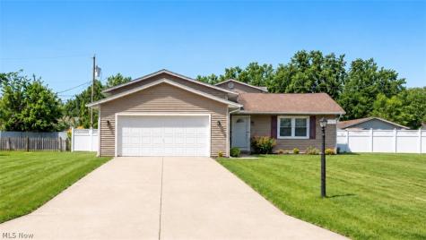546 Fieldstone Drive Amherst OH 44001