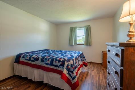 546 Fieldstone Drive Amherst OH 44001