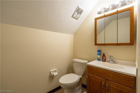 546 Fieldstone Drive Amherst OH 44001