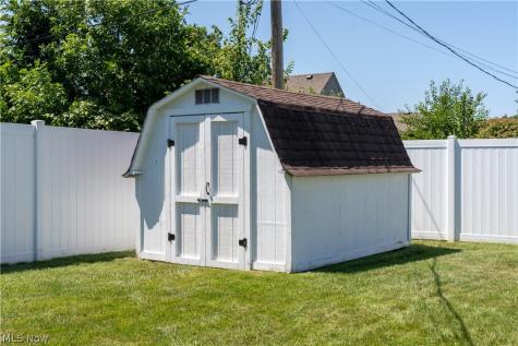546 Fieldstone Drive Amherst OH 44001