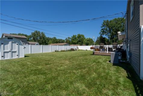 546 Fieldstone Drive Amherst OH 44001
