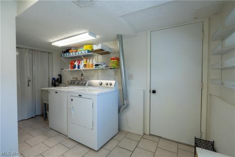 546 Fieldstone Drive Amherst OH 44001