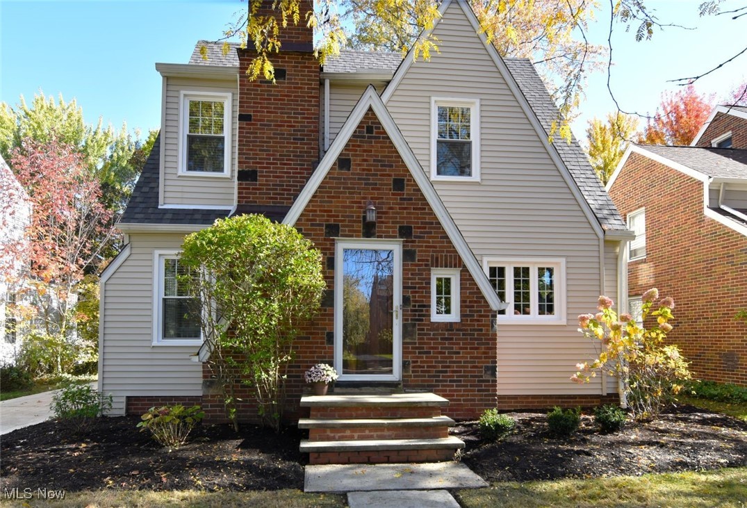 2459 Eaton Road University Heights OH 44118