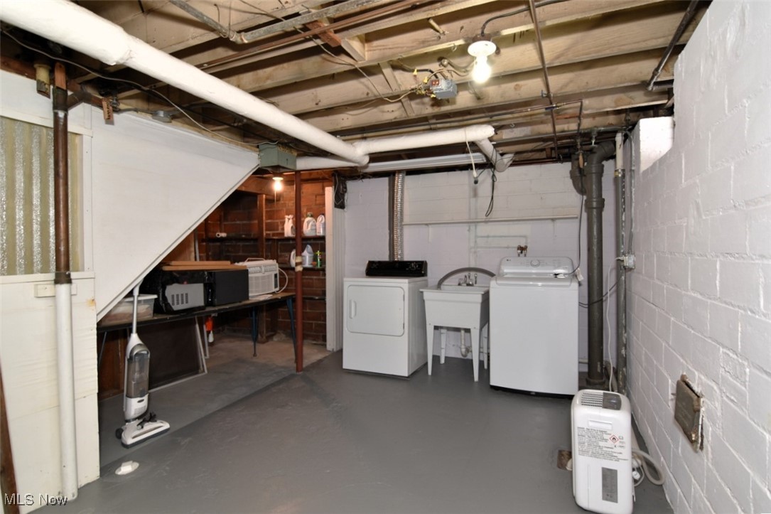 2459 Eaton Road University Heights OH 44118