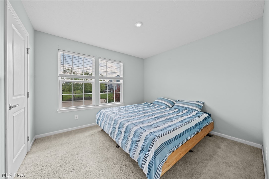 2135 Farroni Drive Willoughby OH 44094