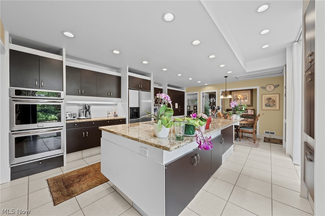 24840 Shaker Boulevard Beachwood OH 44122