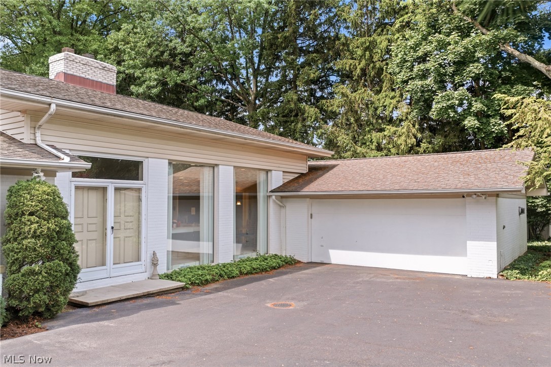24840 Shaker Boulevard Beachwood OH 44122