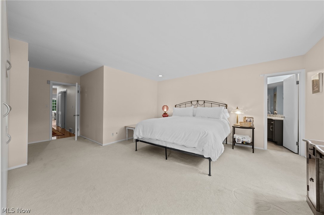 24840 Shaker Boulevard Beachwood OH 44122