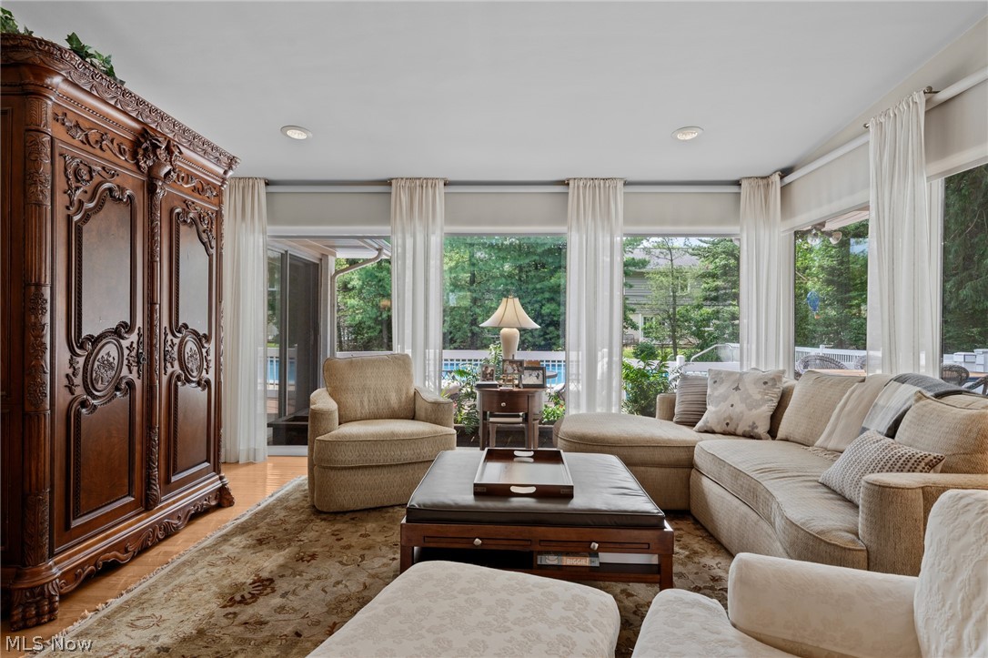 24840 Shaker Boulevard Beachwood OH 44122