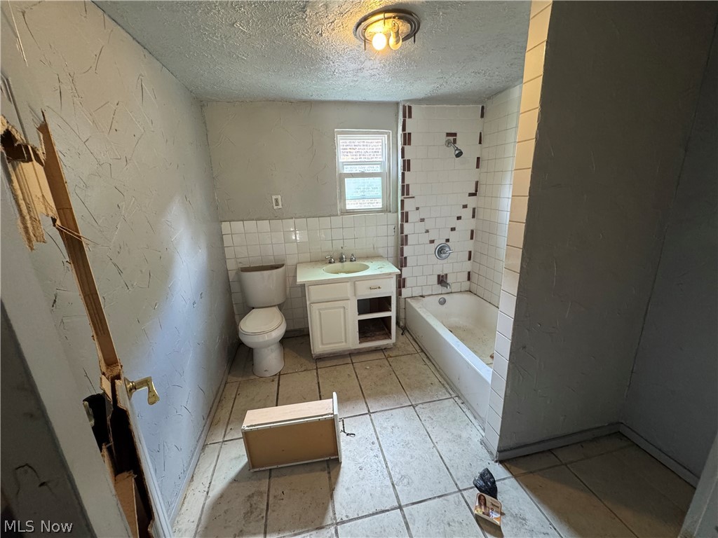 540 E 123rd Street Cleveland OH 44108