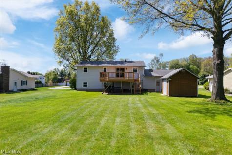 11074 Sagebrush Avenue NE Uniontown OH 44685