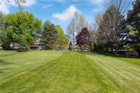 11074 Sagebrush Avenue NE Uniontown OH 44685
