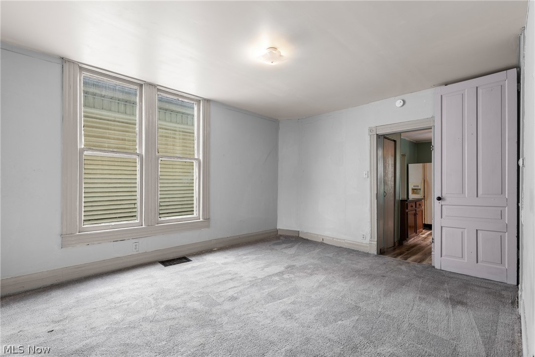 319 N 7th Street Martins Ferry OH 43935