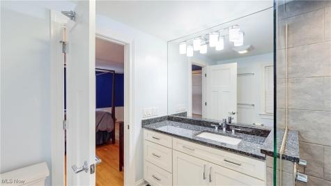 328 Plymouth Drive Bay Village OH 44140