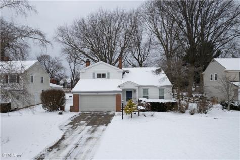 328 Plymouth Drive Bay Village OH 44140