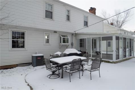 328 Plymouth Drive Bay Village OH 44140