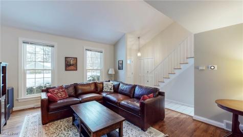 328 Plymouth Drive Bay Village OH 44140