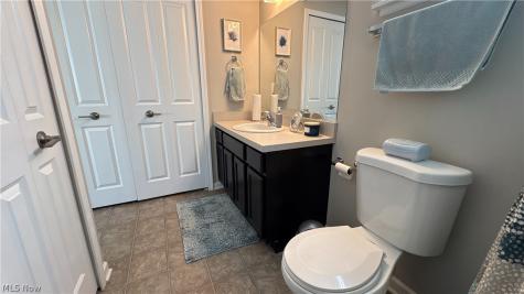 3584 E 71st Street Cleveland OH 44105