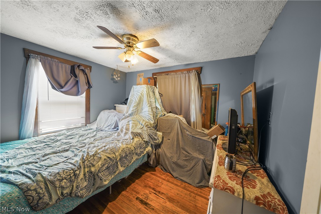 305 Oak Knoll Avenue Newton Falls OH 44444