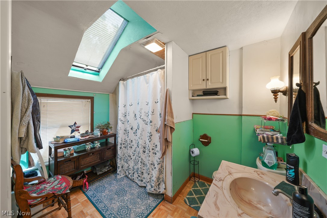 305 Oak Knoll Avenue Newton Falls OH 44444