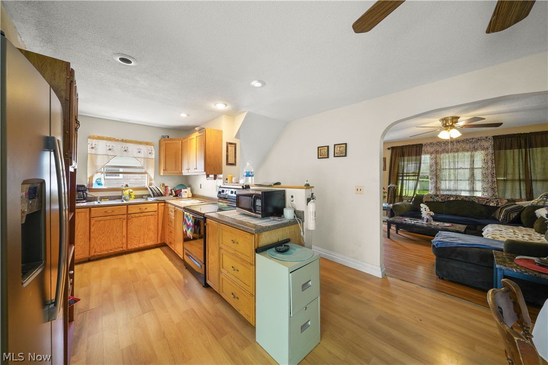 305 Oak Knoll Avenue Newton Falls OH 44444