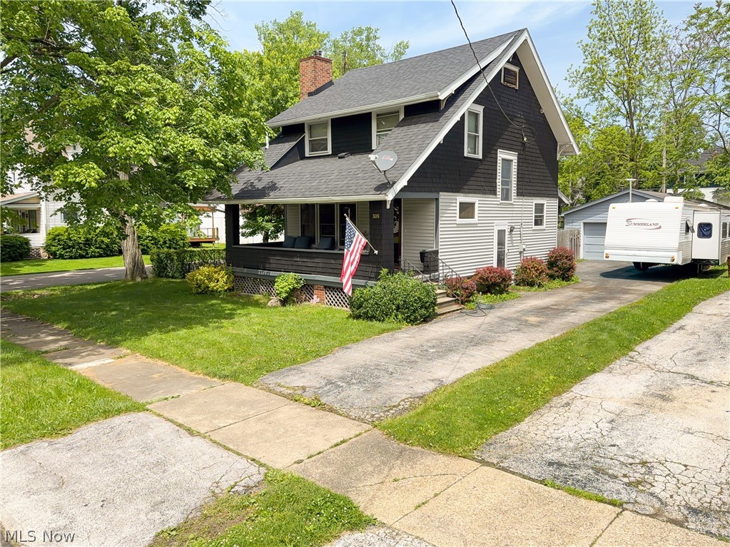 305 Oak Knoll Avenue Newton Falls OH 44444