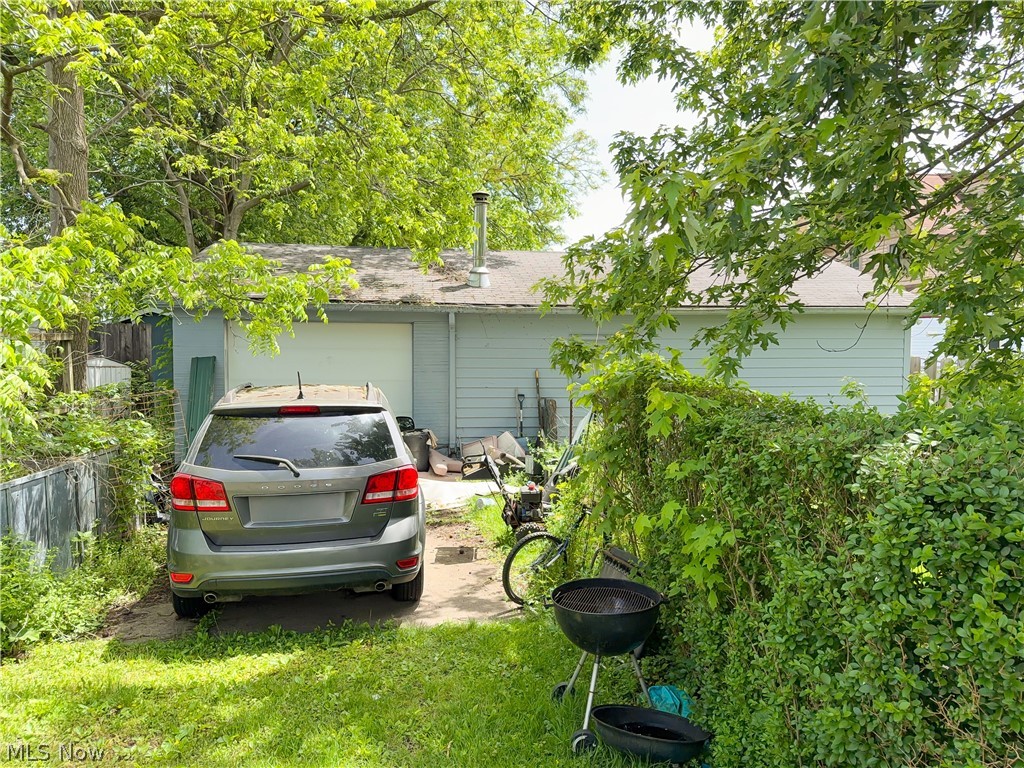 305 Oak Knoll Avenue Newton Falls OH 44444