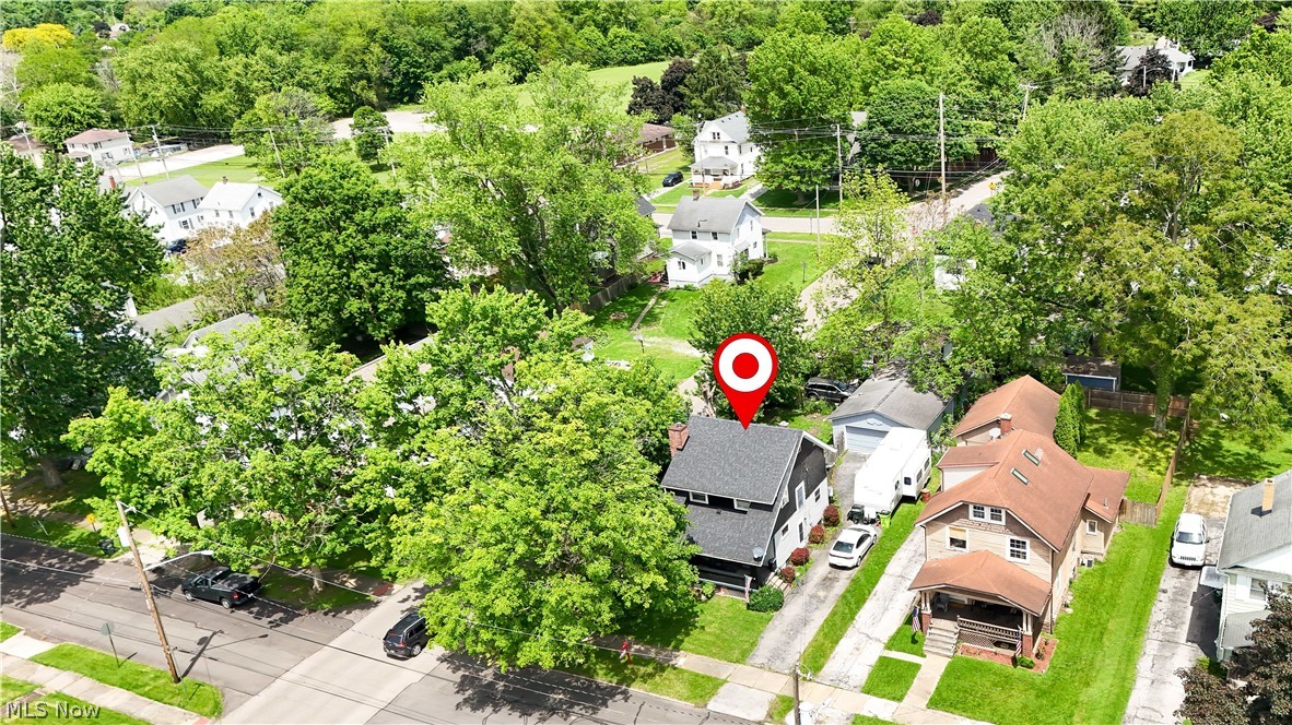 305 Oak Knoll Avenue Newton Falls OH 44444