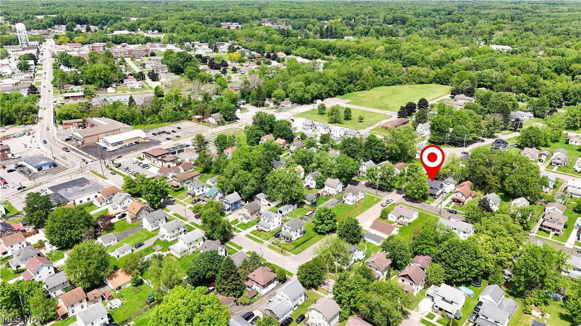 305 Oak Knoll Avenue Newton Falls OH 44444