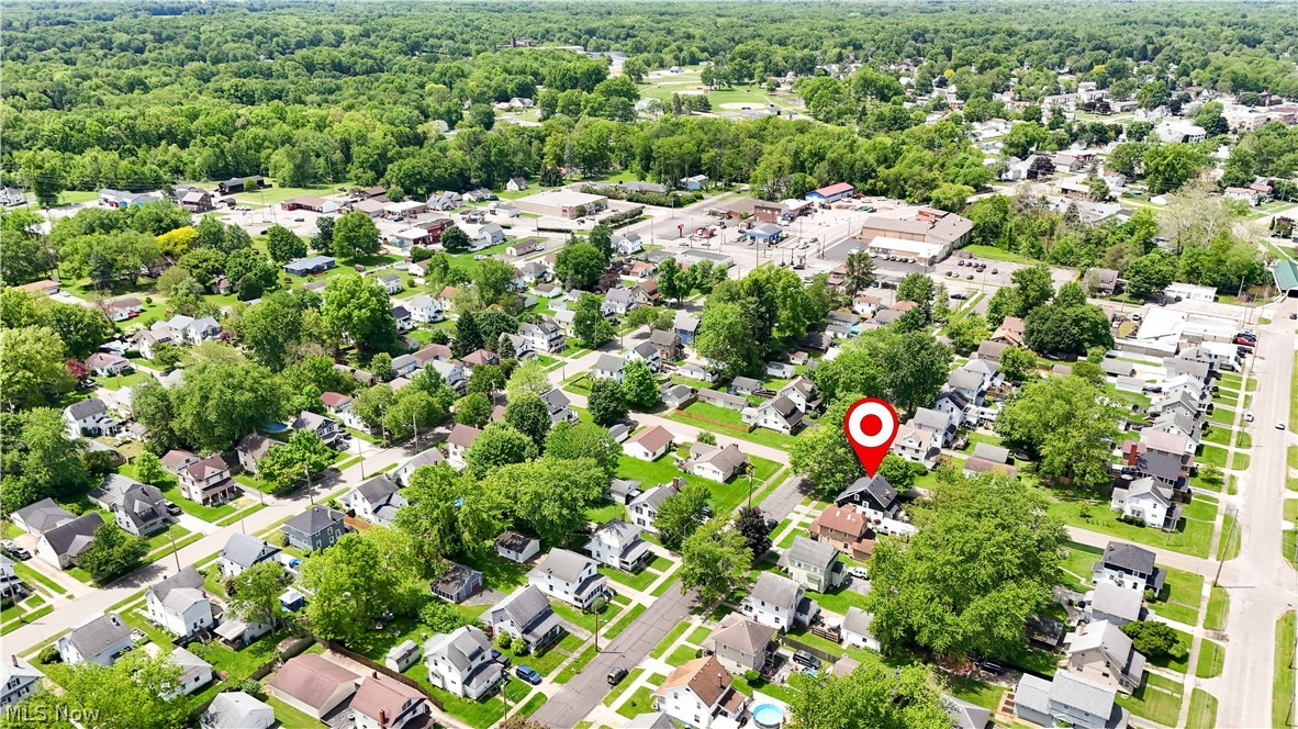 305 Oak Knoll Avenue Newton Falls OH 44444