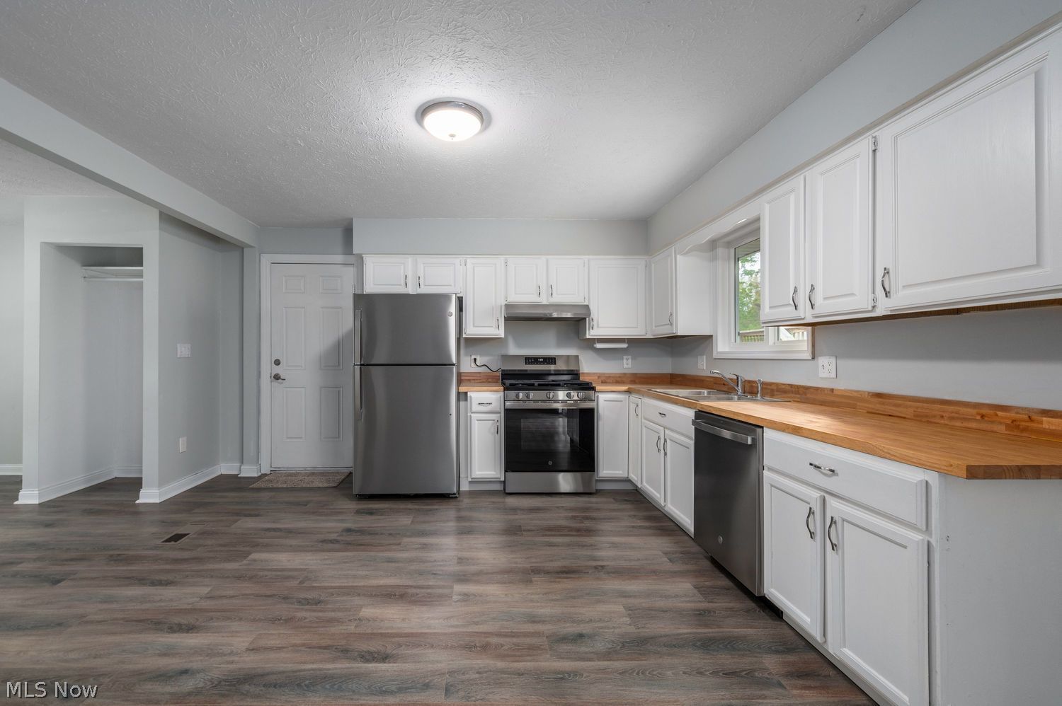 3288 Canterbury Road Westlake OH 44145