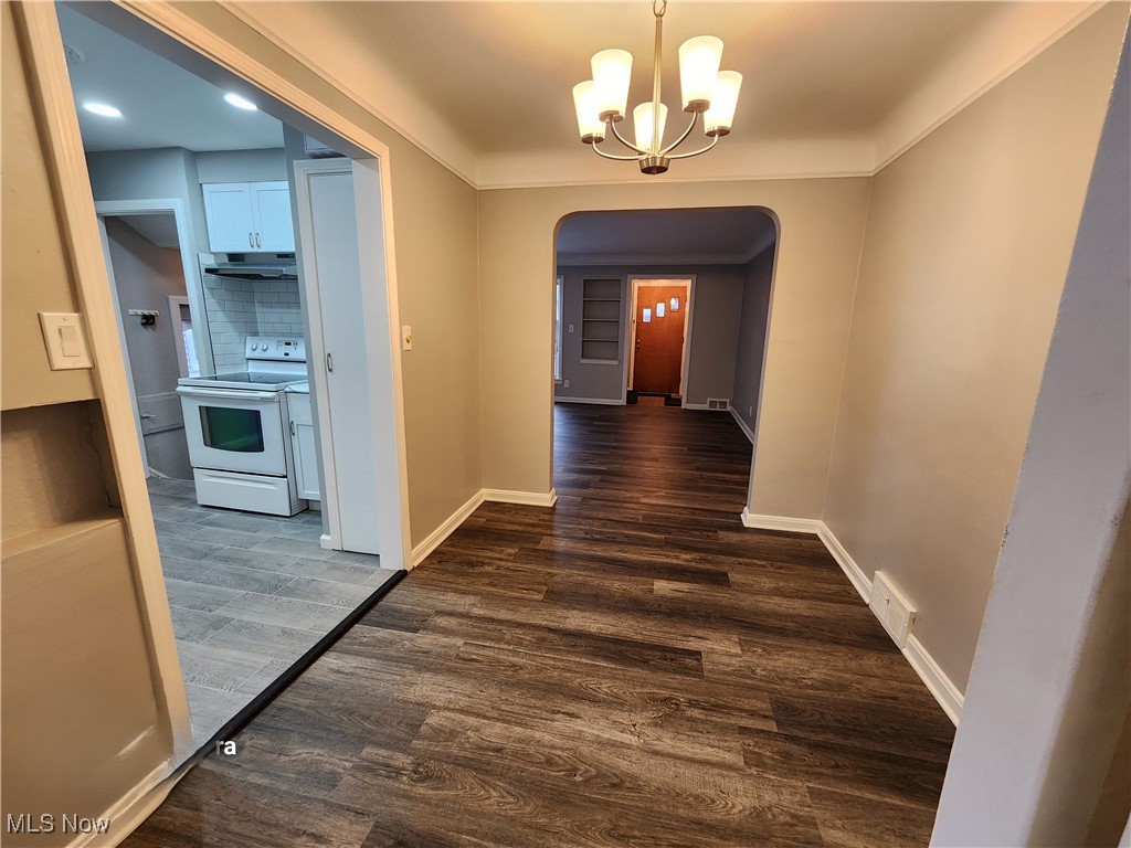 4114 Hinsdale Road South Euclid OH 44121