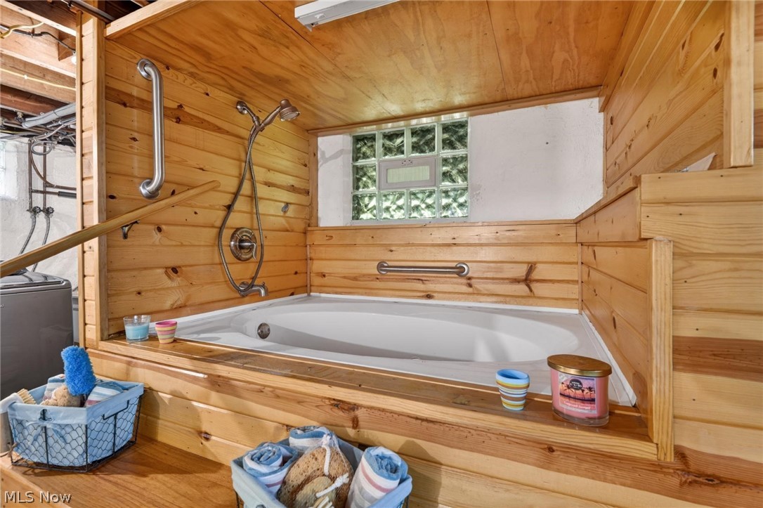 4461 Whinnery Road Salem OH 44460
