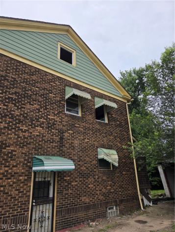 728 Crandall Avenue Youngstown OH 44510