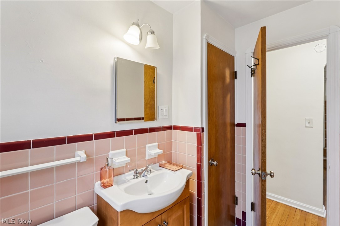 9005 Ansonia Avenue Brooklyn OH 44144