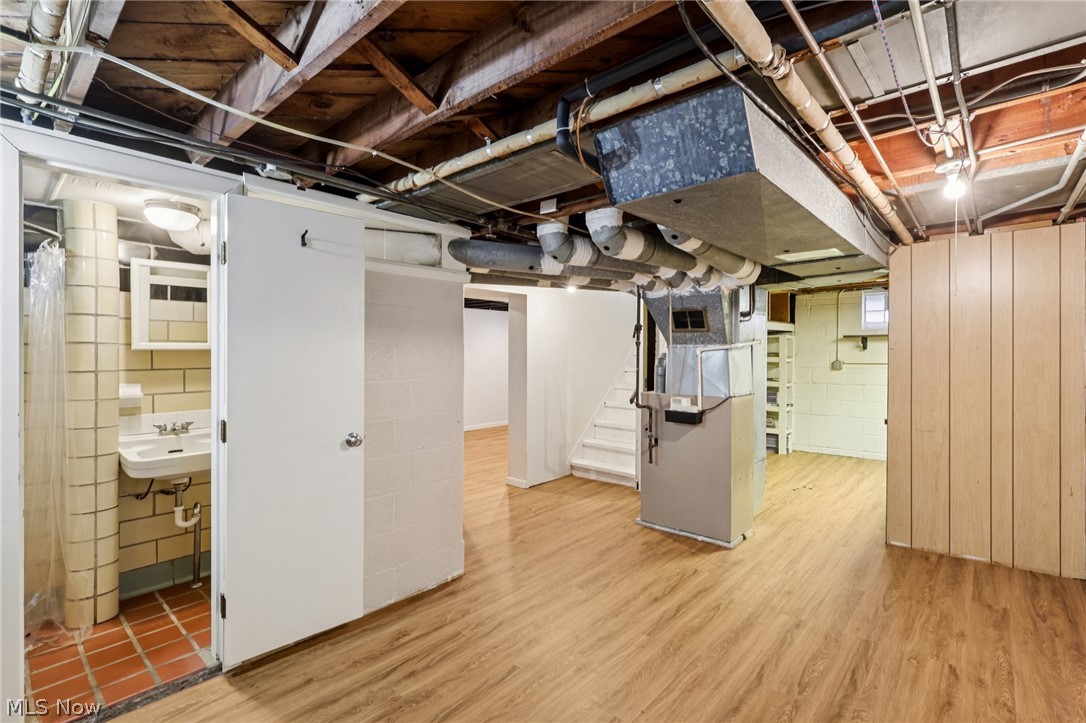 9005 Ansonia Avenue Brooklyn OH 44144