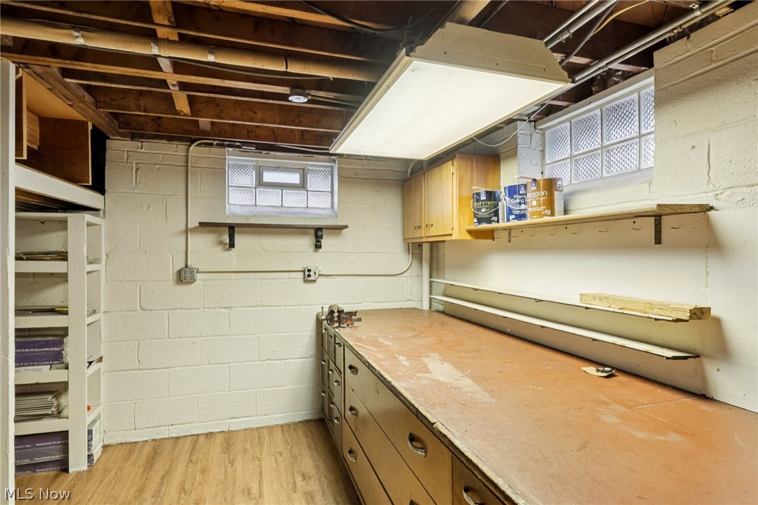 9005 Ansonia Avenue Brooklyn OH 44144
