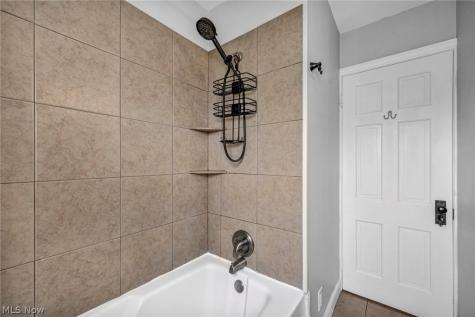 3021 Tuxedo Avenue Parma OH 44134