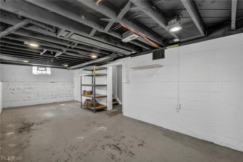 3021 Tuxedo Avenue Parma OH 44134