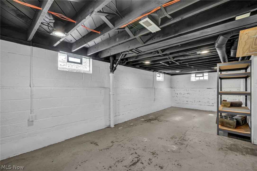 3021 Tuxedo Avenue Parma OH 44134