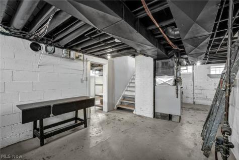 3021 Tuxedo Avenue Parma OH 44134